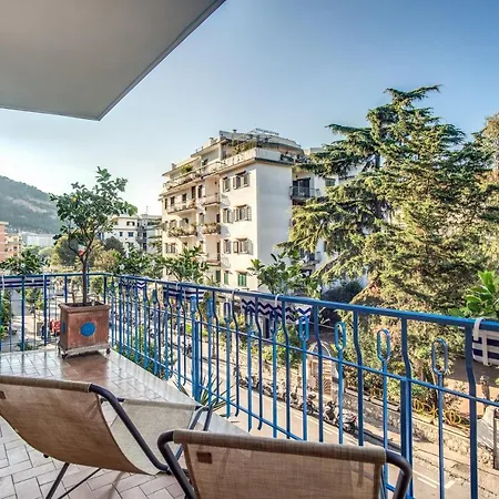 Lägenhet Casa Degli Aranci 33